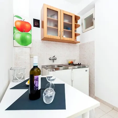 Vania Apartament *
